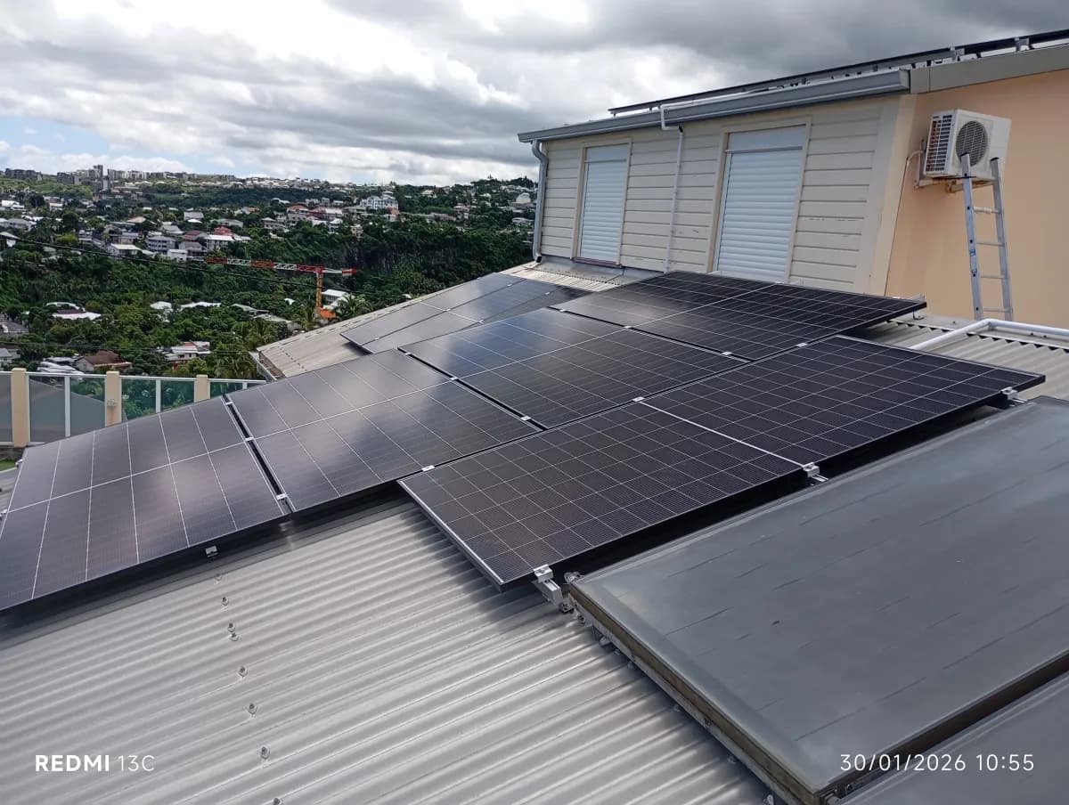 Installation 3.0 kWc + batterie à Saint-Denis — 3 kWc