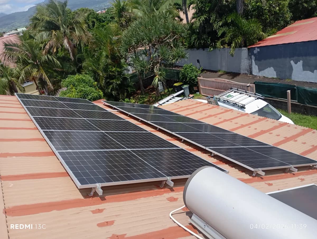 Installation 6.6 kWc à Sainte-Marie — 6.6 kWc